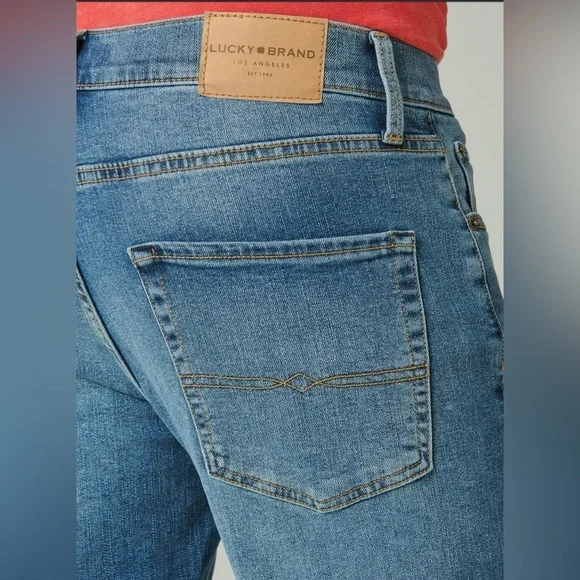 Lucky Brand 410 Athletic Straight Jeans 38x32